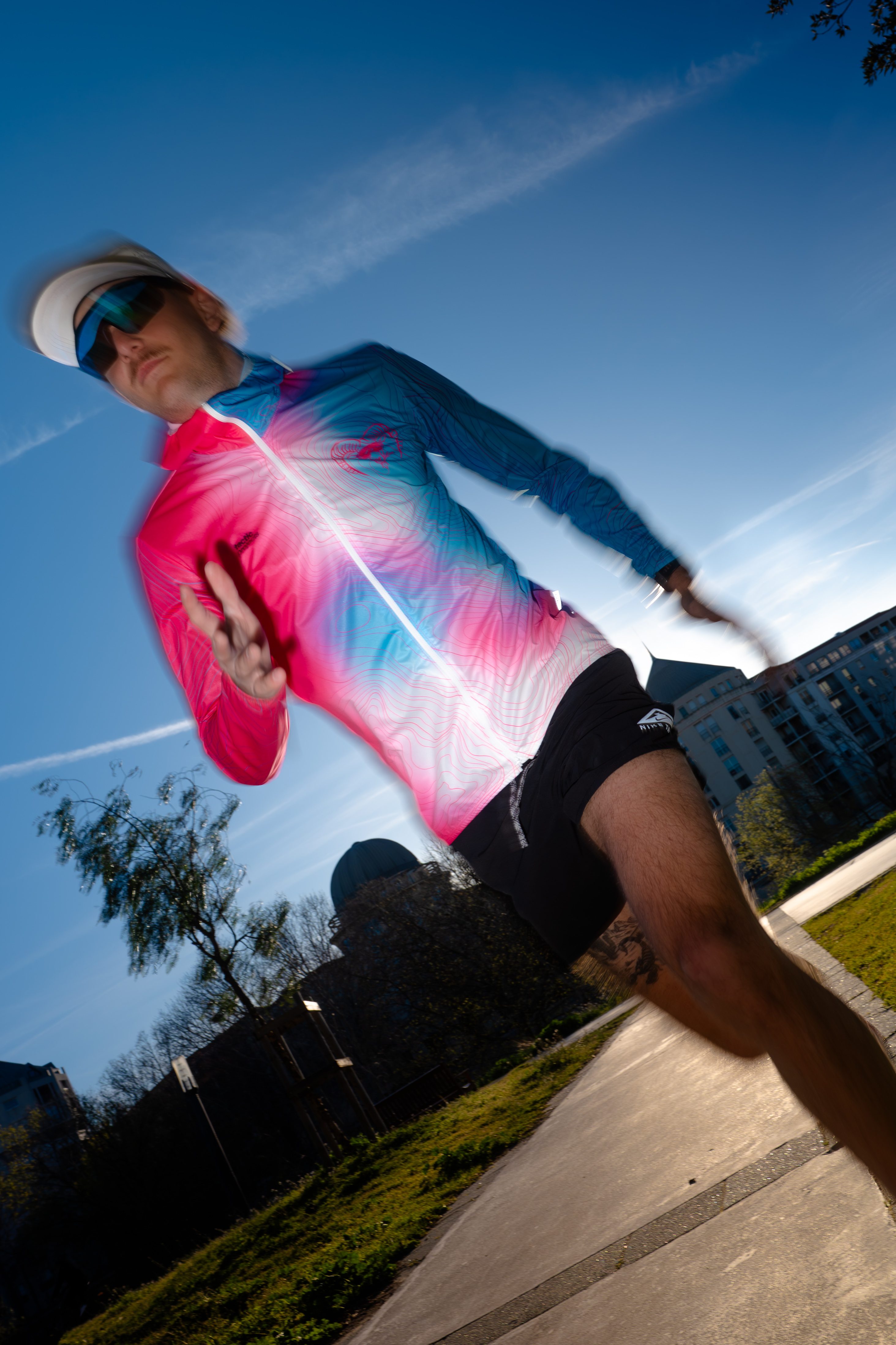 Tangzzz running contre-jour soleil