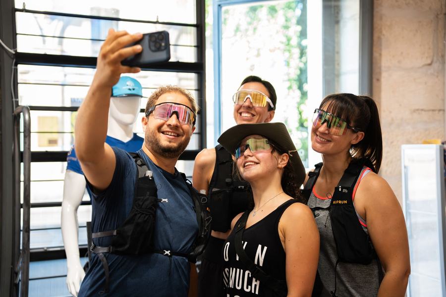 Selfie de coureuses et coureurs avant le départ de la sortie